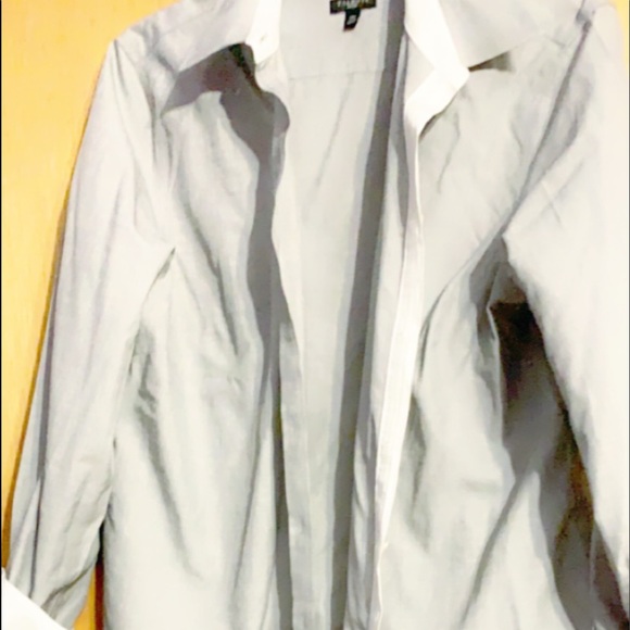 Button down - Picture 1 of 2